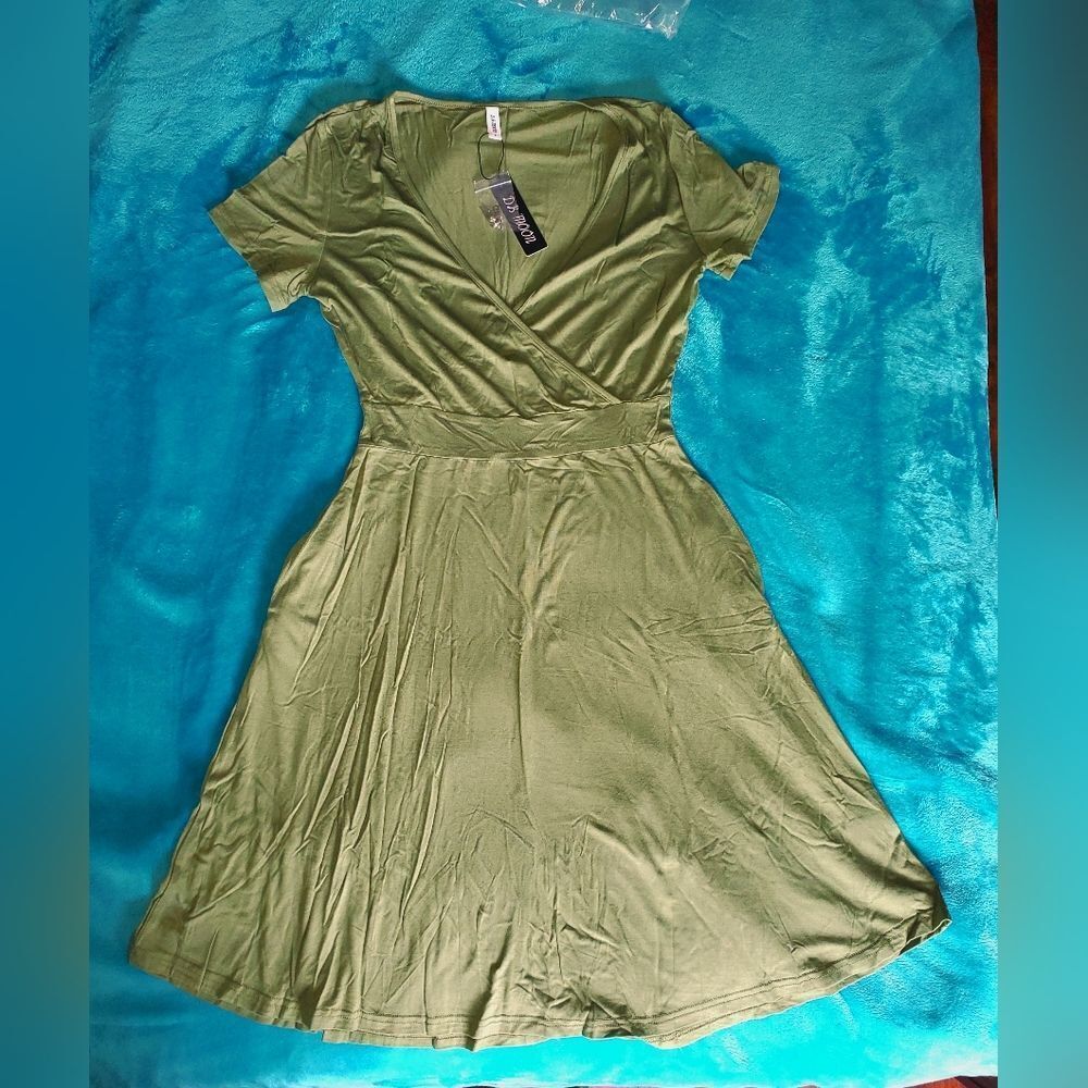 NWT DB MOON Women's Deep V Neck Short Sleeve Casual Wrap Dress W/ Pocket - Picture 2 of 7